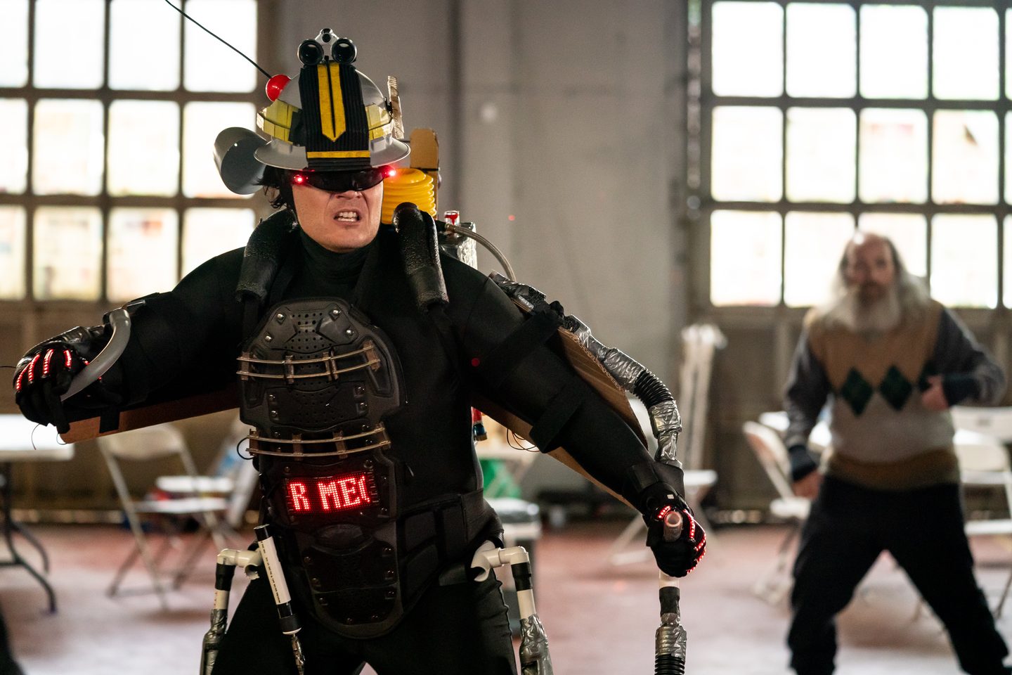 Skweezy unveils the XJ-900 robot suit